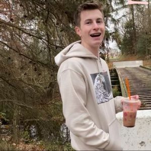 Meet your Posher, Gabriel